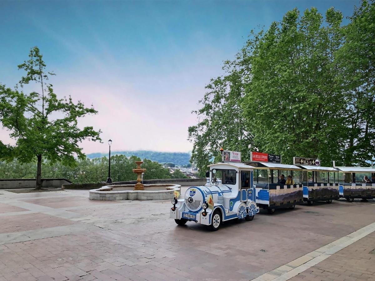 Quartier Du Chateau, Superbe Appartement Avec Parking По Екстериор снимка